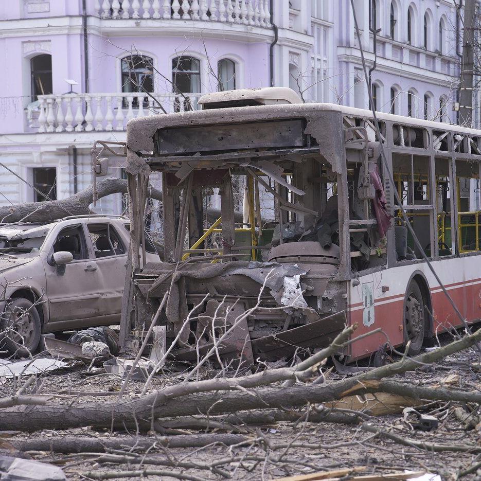 Contributing to war and peace: Canada's role in Ukraine explained